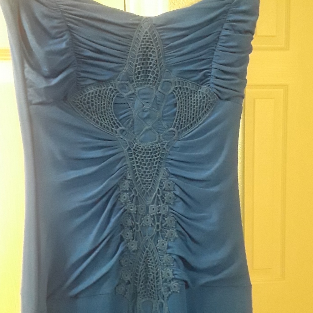Dress - Picture 2 of 4